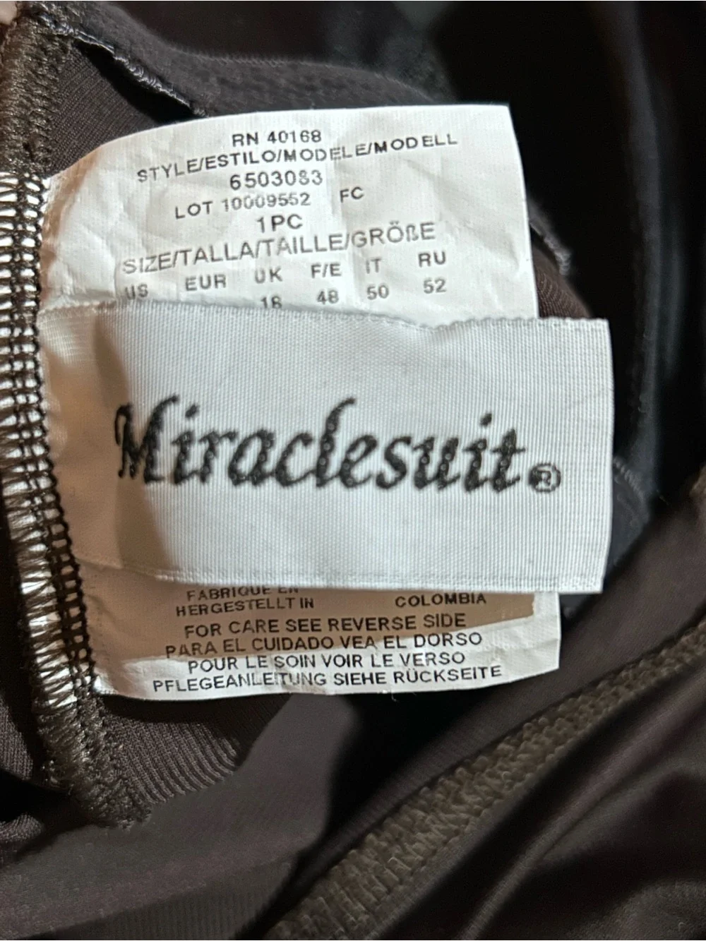 Beautiful, unique, unworn Miracle suit, Size 16